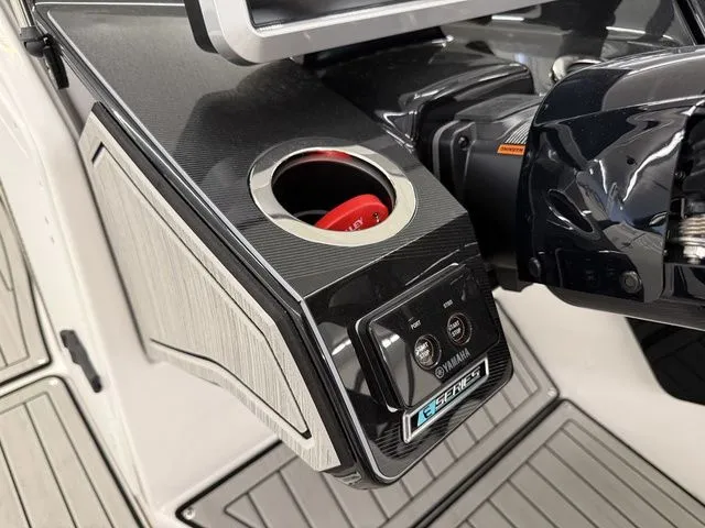 Slide: The Image of Yamaha 252SD 2024 - 28