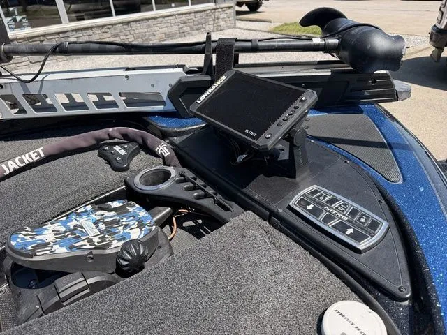 Slide: The Image of Nitro Z21 2018 - 8