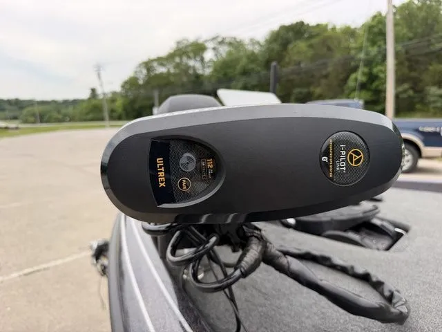 Slide: The Image of Skeeter FXR21 Limited 2021 - 12