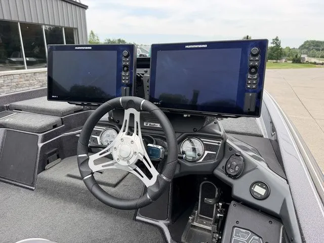 Slide: The Image of Skeeter FXR21 Limited 2021 - 6