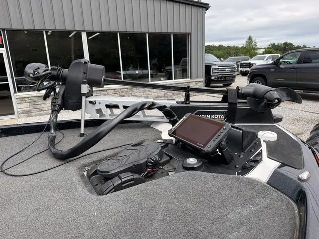 Slide: The Image of Skeeter ZXR20 2023 - 9