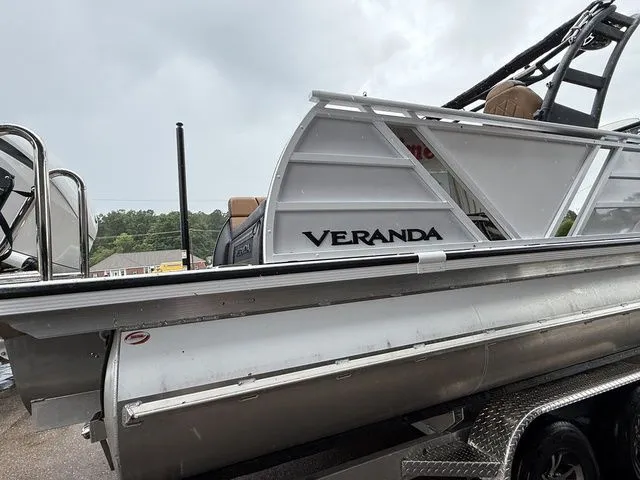 Slide: The Image of Veranda VX265DCVLC 2026 - 7