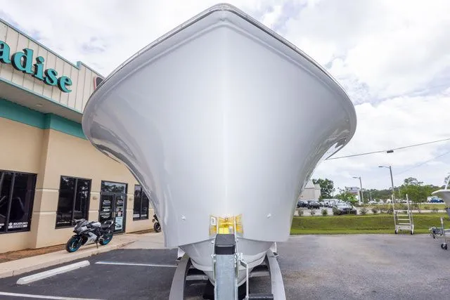 Slide: The Image of Sea Hunter 33T 2026 - 8