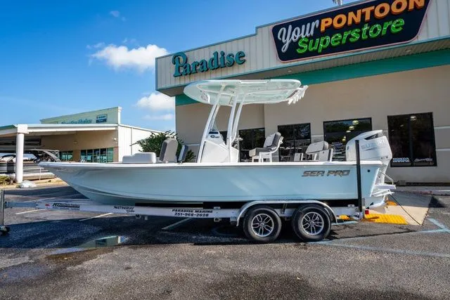 Slide: The Image of Sea Pro 230 Bay 2026 - 2