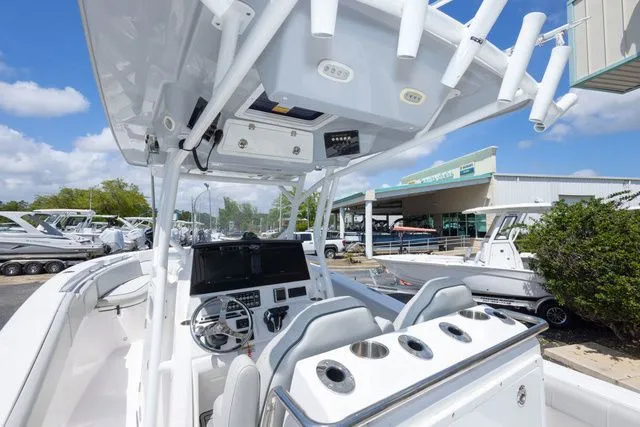 Slide: The Image of Sea Fox 288 Commander 2023 - 14