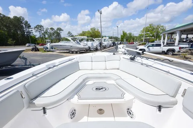 Slide: The Image of Sea Fox 288 Commander 2023 - 25