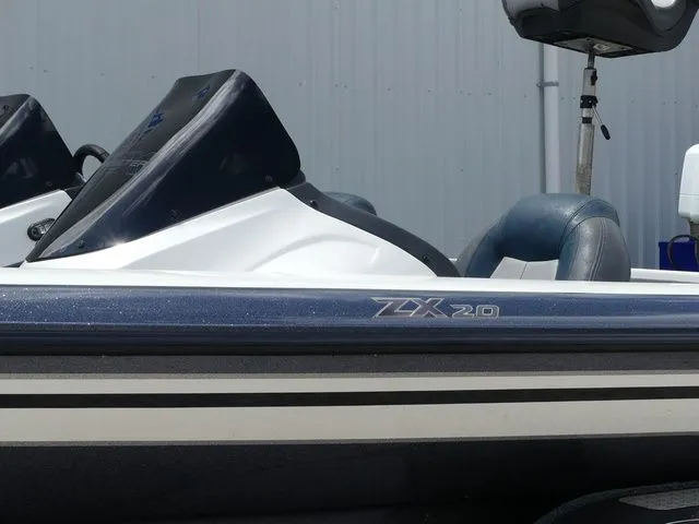 Slide: The Image of Skeeter ZX 20 2013 - 18
