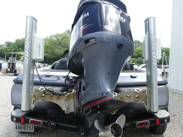 Slide: The Image of Skeeter ZX 20 2013 - 19