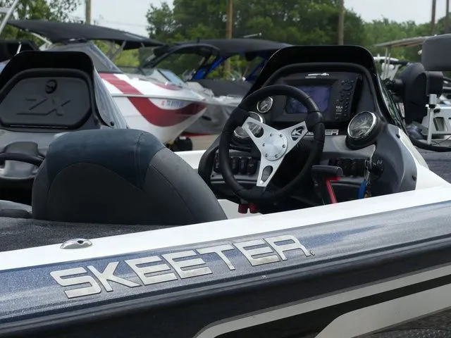 Slide: The Image of Skeeter ZX 20 2013 - 20
