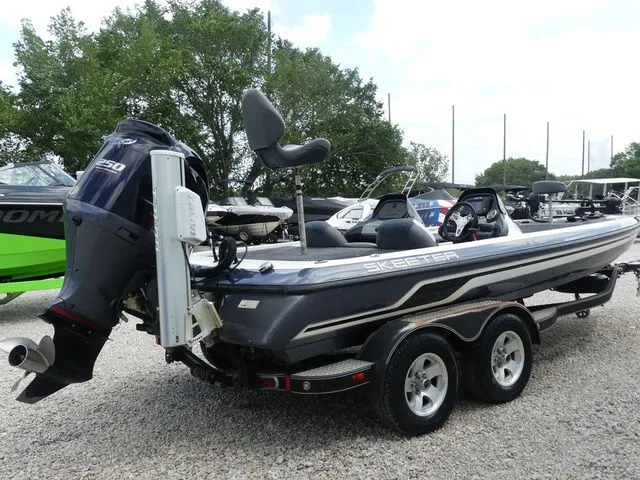 Slide: The Image of Skeeter ZX 20 2013 - 5