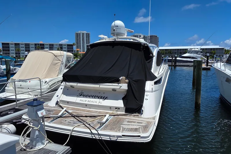 The Image of 2018 Sea Ray Sundancer 510 yacht docked in Palm Beach marina. - 0