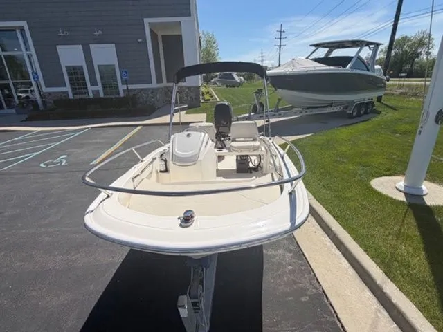 Slide: The Image of Boston Whaler 130 Super Sport 2020 - 5
