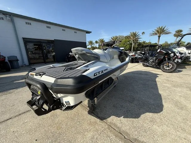 Slide: The Image of Sea-Doo GTX 2024 - 6