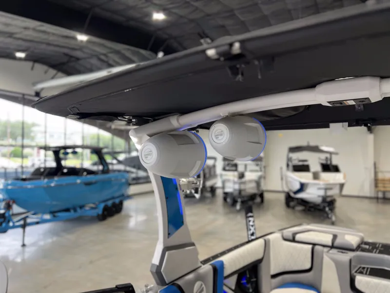 Slide: The Image of Interior view of 2021 Tigé 25ZX with speakers. - 27