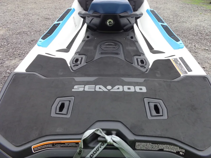 Slide: The Image of 2023 Sea-Doo FishPro Sport 170 iDF iBR with sound system, rear view. - 4