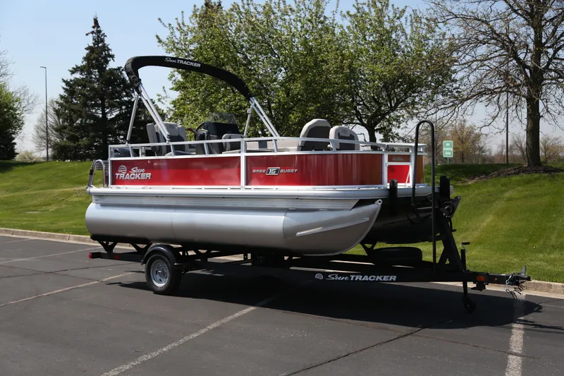 Slide: The Image of Sun Tracker Bass Buggy 16 XL Select 2026 - 1