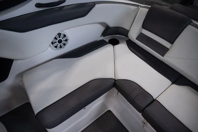 Slide: The Image of Yamaha AR210 2020 - 13