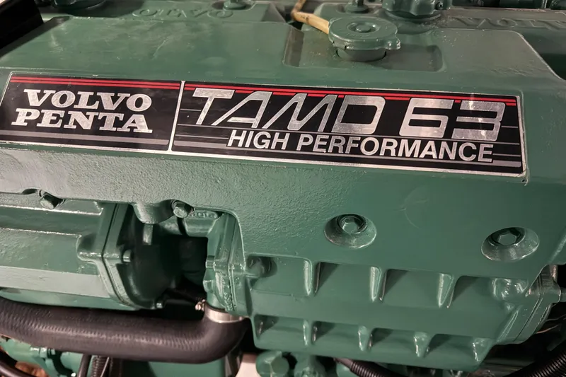 Slide: The Image of Volvo Penta TAMD 63 high-performance engine in 1997 Navigator Pilothouse. - 44