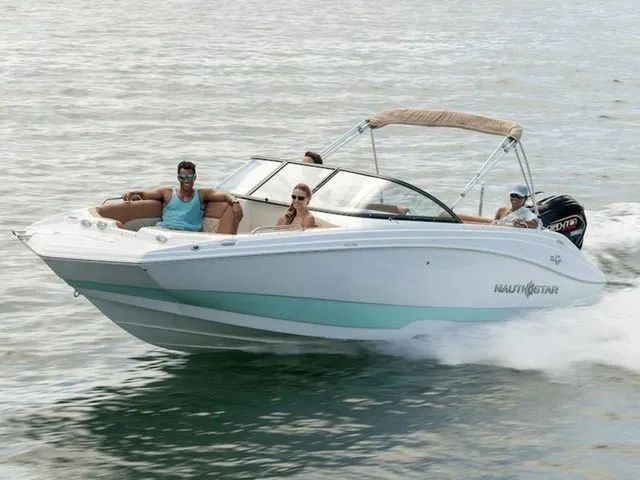 The Image of NauticStar 223DC Deck 2026 - 1