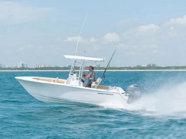 The Image of Sportsman Open 212 Center Console 2020 - 1