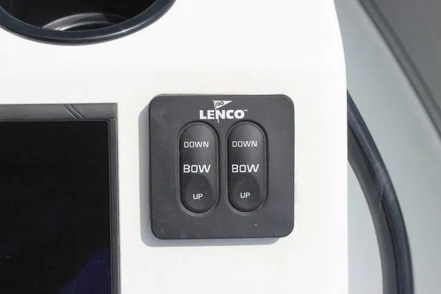 Slide: The Image of Lenco control panel on 2019 Beavertail Lightning boat. - 17