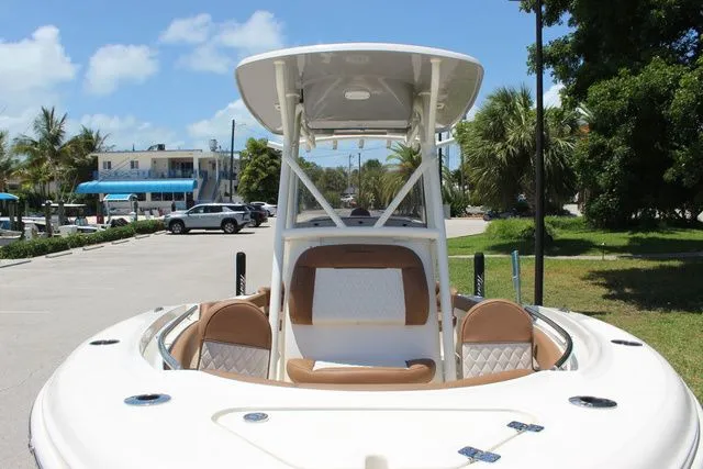 Slide: The Image of Pioneer 202 Islander 2025 - 14