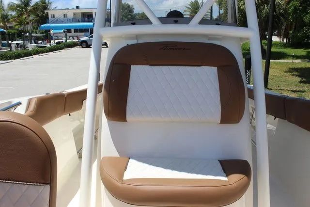 Slide: The Image of Pioneer 202 Islander 2025 - 23