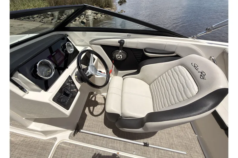 Slide: The Image of Interior of the 2021 Sea Ray SPX 190 boat. - 10