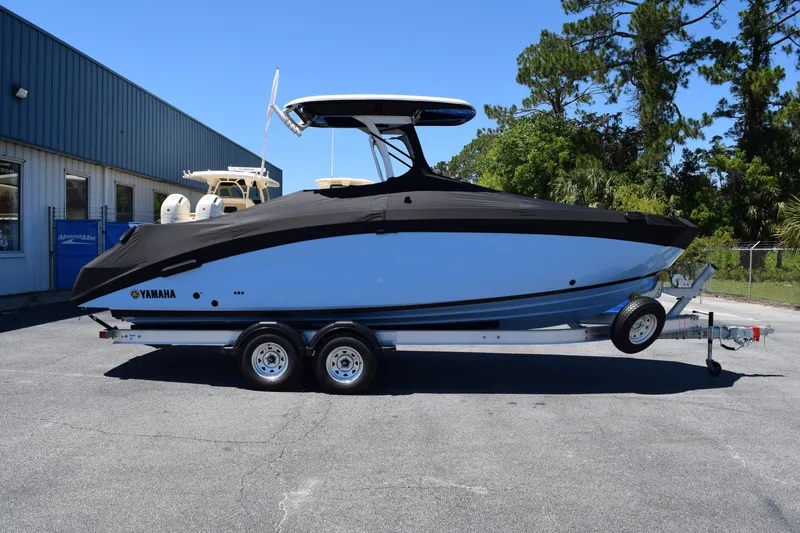 Slide: The Image of Yamaha 255 FSH Sport H 2026 - 1