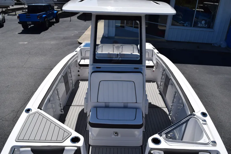 Slide: The Image of Yamaha Boats 2026 255 FSH Sport H interior view, modern design. - 24
