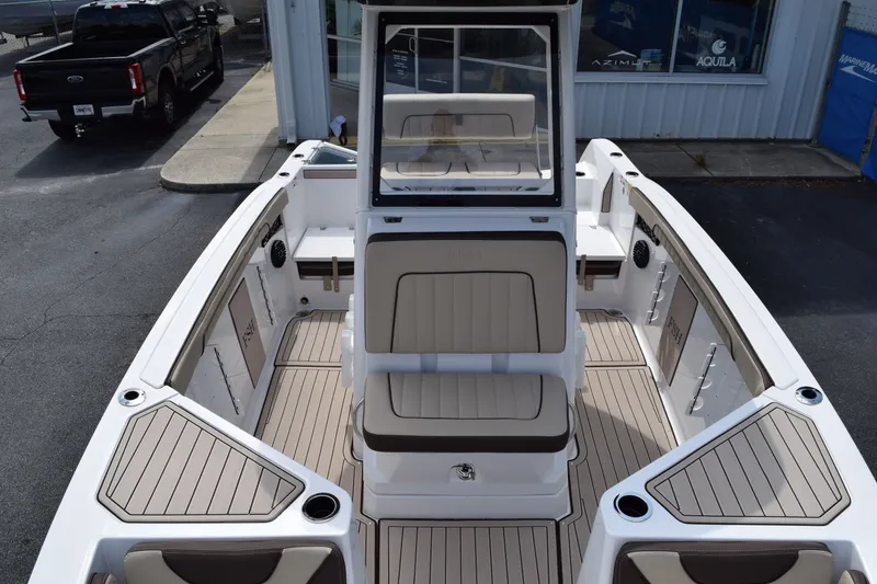 Slide: The Image of Interior view of Yamaha Boats 222FSH SP E 2026 with seating area. - 14
