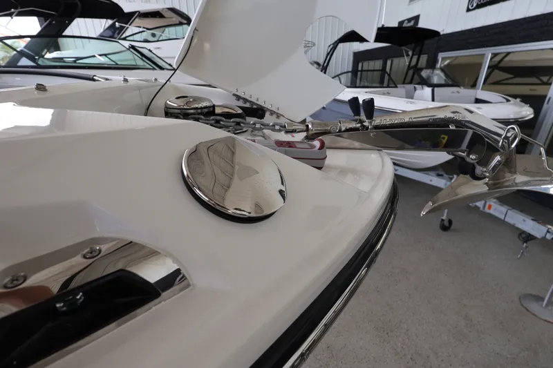 Slide: The Image of Sea Ray SLX 260 Outboard 2027 - 30