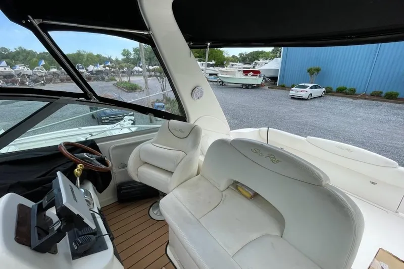 Slide: The Image of Sea Ray 340 Sundancer 2000 - 8