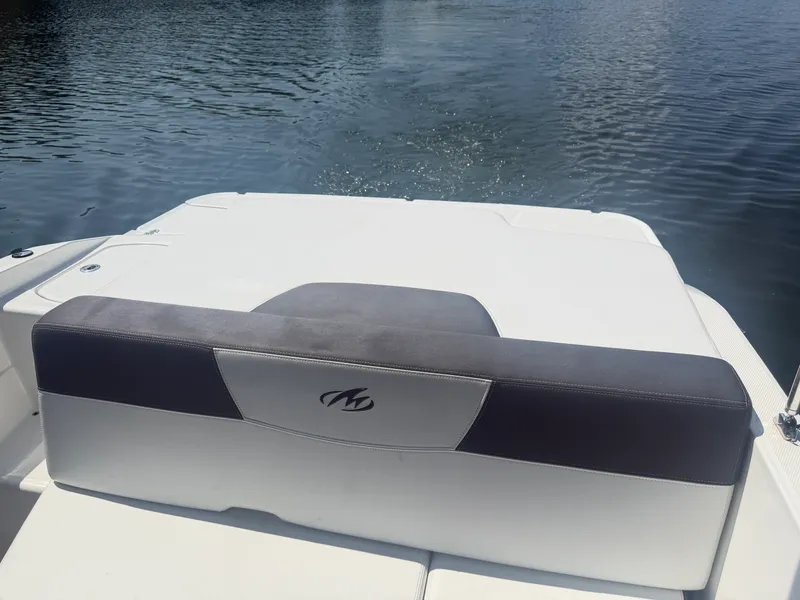 Slide: The Image of Monterey 196MFS MONTURA 2016 - 16