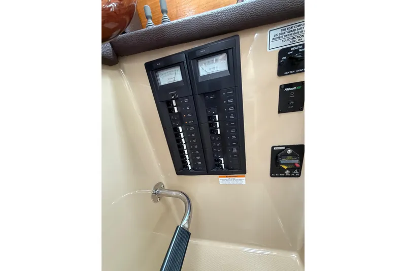 Slide: The Image of Electrical panel of 2014 Ranger Tugs R-25 SC boat interior. - 41