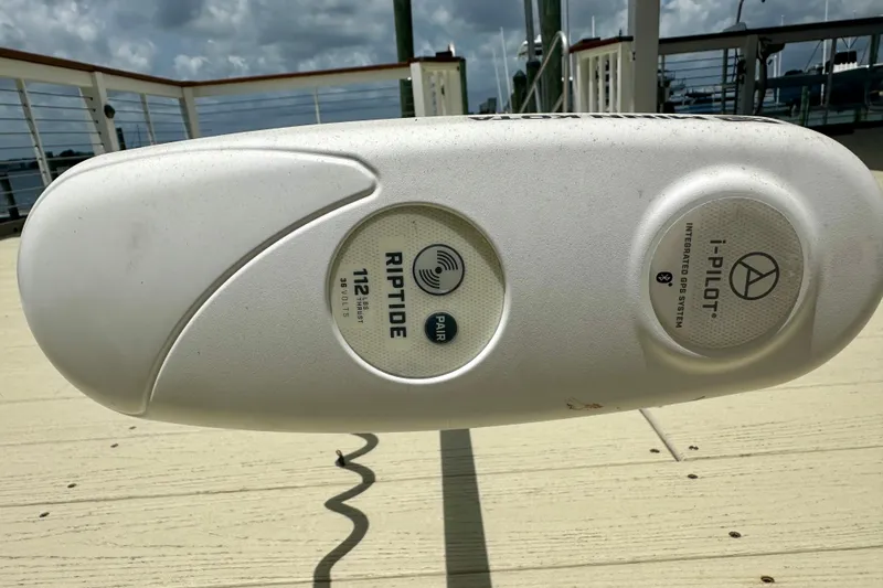 Slide: The Image of Minn Kota Riptide trolling motor with i-Pilot GPS on 2020 Caymas 26 HB boat. - 29