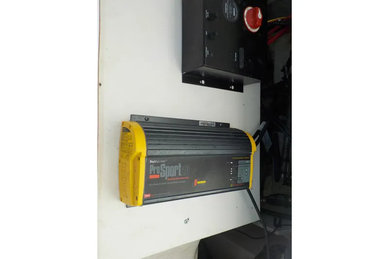 Slide: The Image of ProMariner ProSport 20 battery charger in 2019 Robalo R222 Center Console boat. - 24