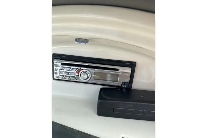 Slide: The Image of 2008 Sea Ray 185 Bow Rider stereo system with Clarion audio unit. - 4