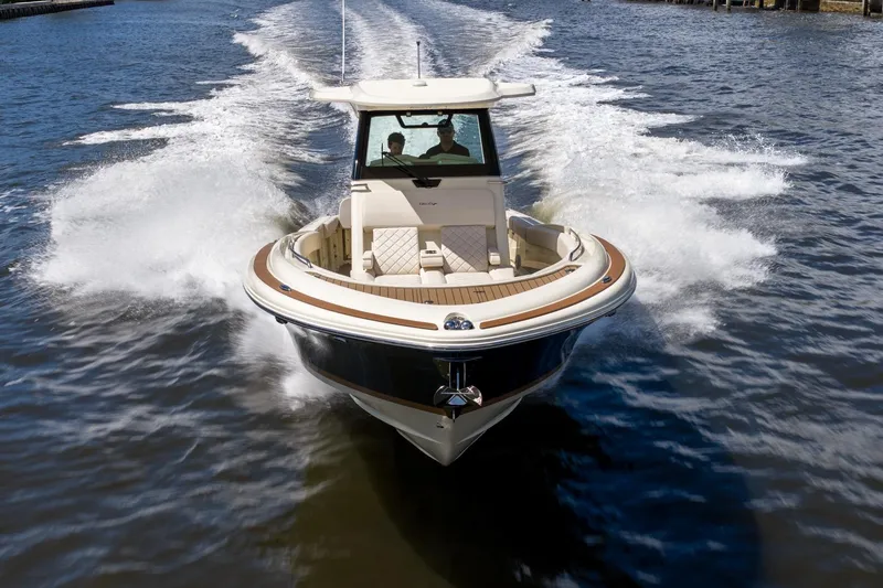 Slide: The Image of Chris-Craft Catalina 30 2024 - 40