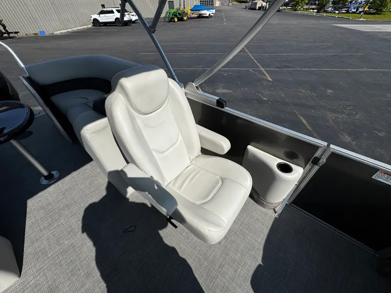 Slide: The Image of Sylvan MIRAGE 8522 LZ 2025 - 17