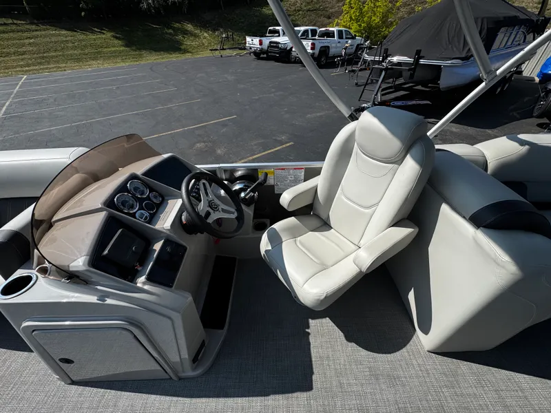 Slide: The Image of Sylvan MIRAGE 8522 LZ 2025 - 16
