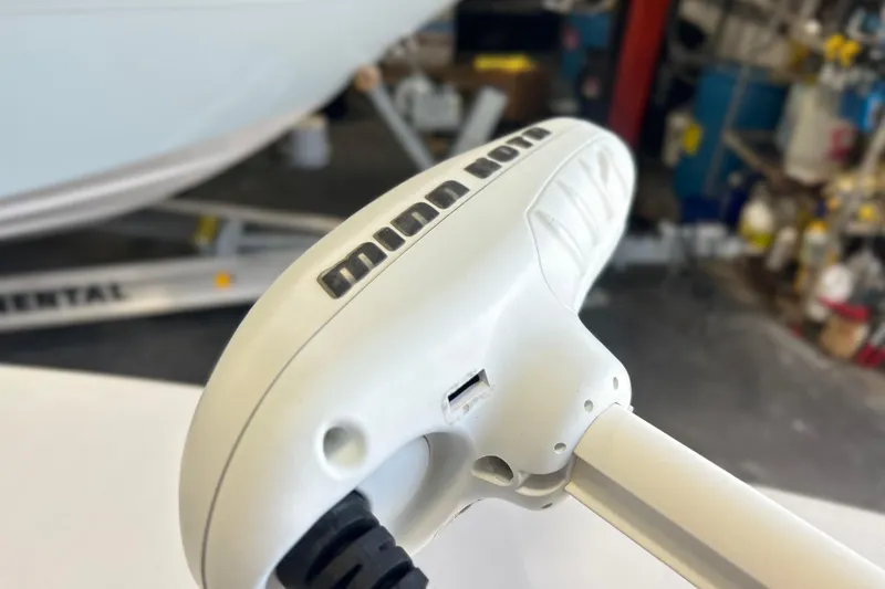 Slide: The Image of Close-up of a Minn Kota trolling motor on a 2005 SeaCraft SC 23 Classic boat. - 9