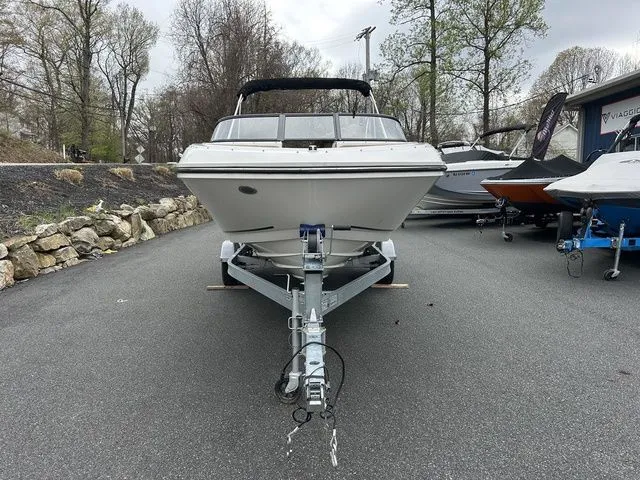 Slide: The Image of Bayliner VR6 Bowrider 2023 - 14