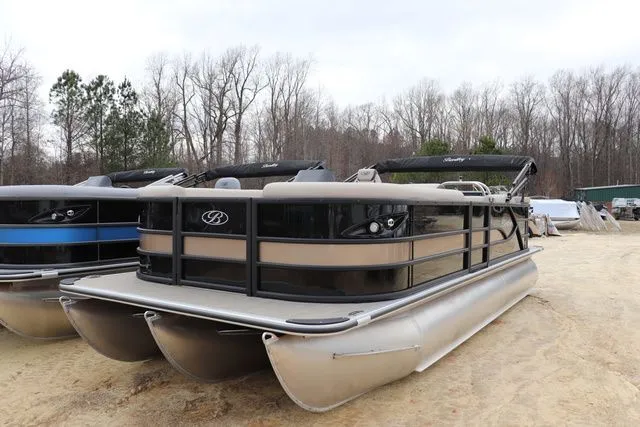 The Image of Bentley Pontoons Legacy Cruise 223 2026 - 1