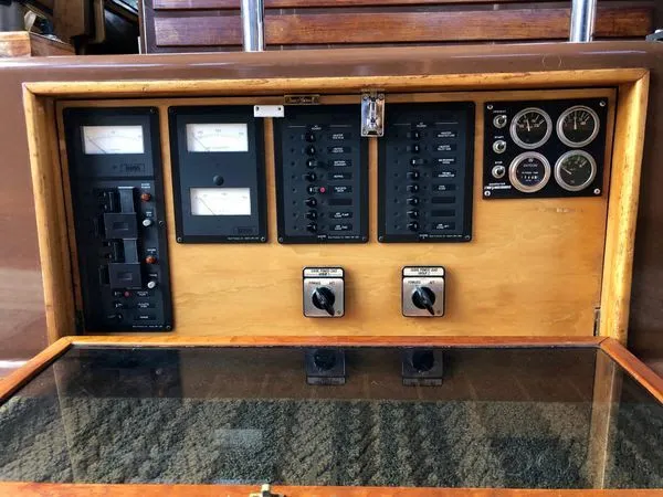 Slide: The Image of Benford Tug 1984 - 36