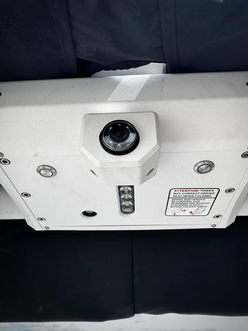 Slide: The Image of Camera and sensors on a 2020 Supra SE 550 boat. - 16