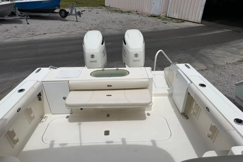 Slide: The Image of Pursuit OS 335 Offshore 2008 - 10