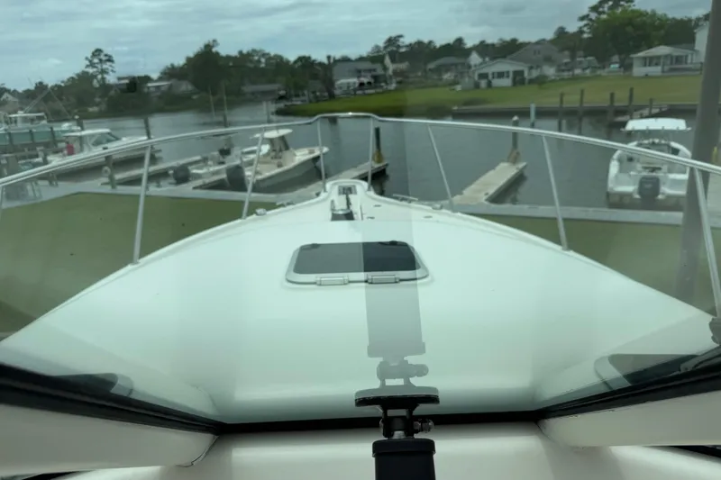 Slide: The Image of Pursuit OS 335 Offshore 2008 - 34