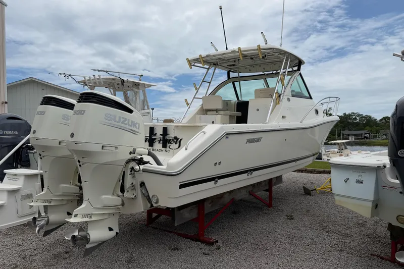 Slide: The Image of Pursuit OS 335 Offshore 2008 - 6