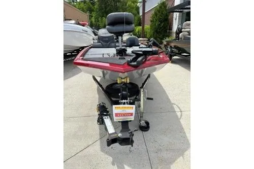 Slide: The Image of Tracker Pro 170 2020 - 3